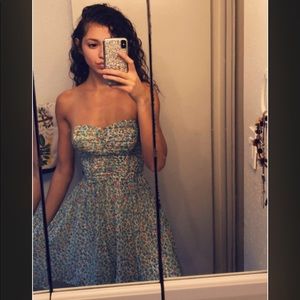 Strapless summer dress 🍃🌴🌱💖
